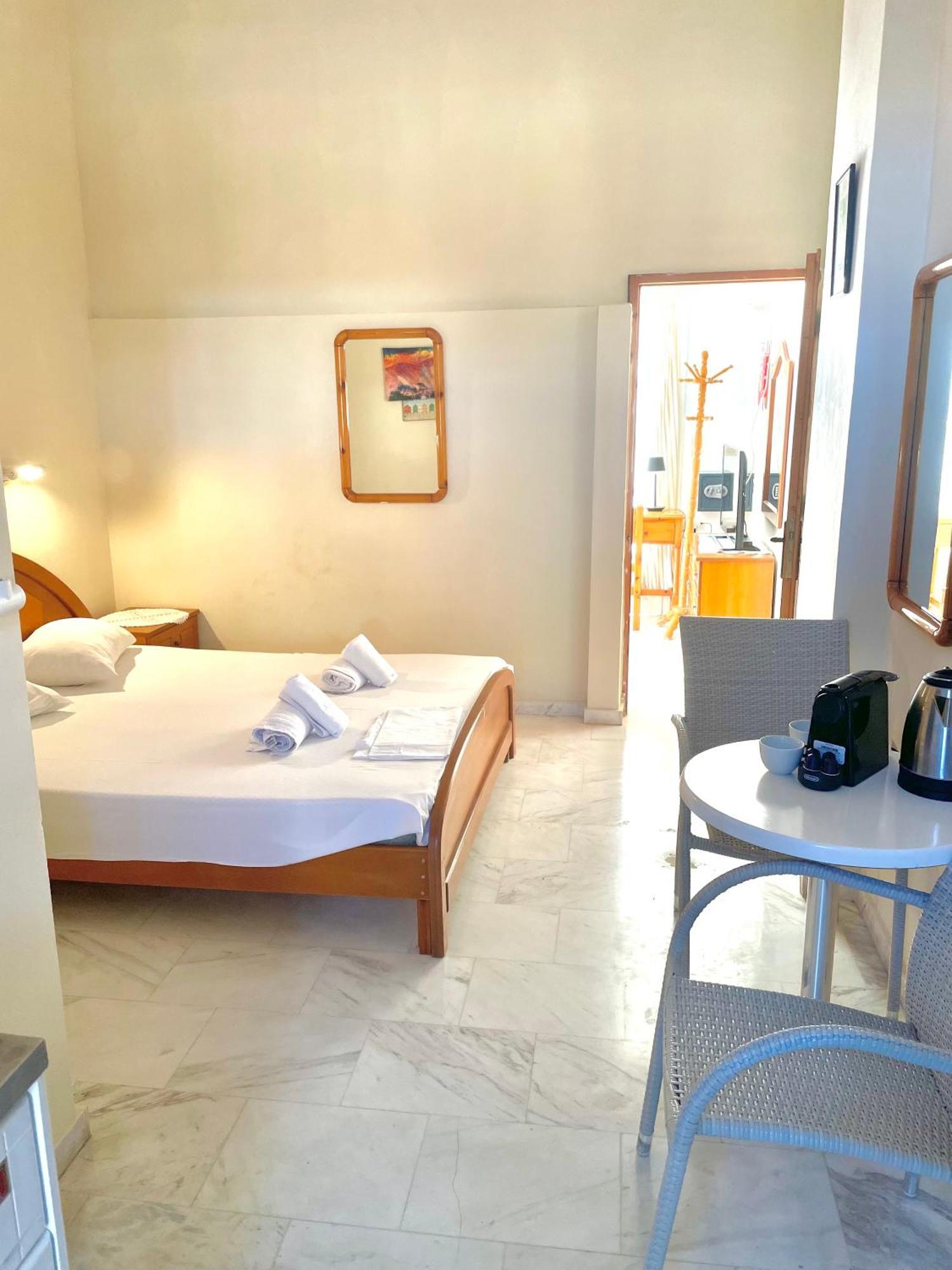 טסיליבי Marietta Boutique Apts מראה חיצוני תמונה