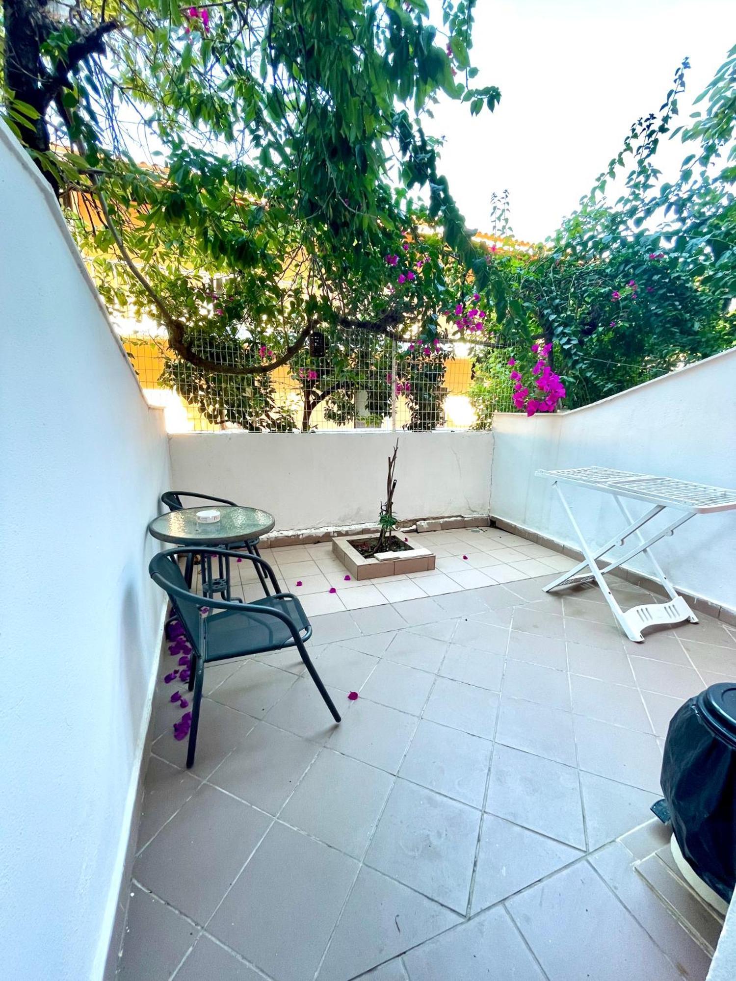 טסיליבי Marietta Boutique Apts מראה חיצוני תמונה