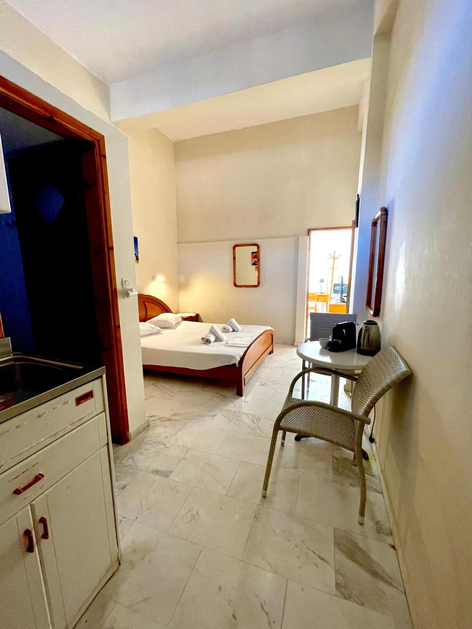 טסיליבי Marietta Boutique Apts מראה חיצוני תמונה
