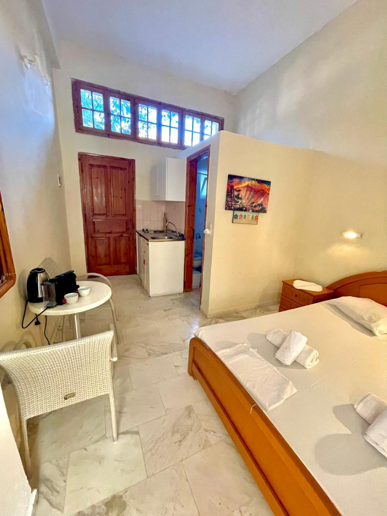 טסיליבי Marietta Boutique Apts מראה חיצוני תמונה